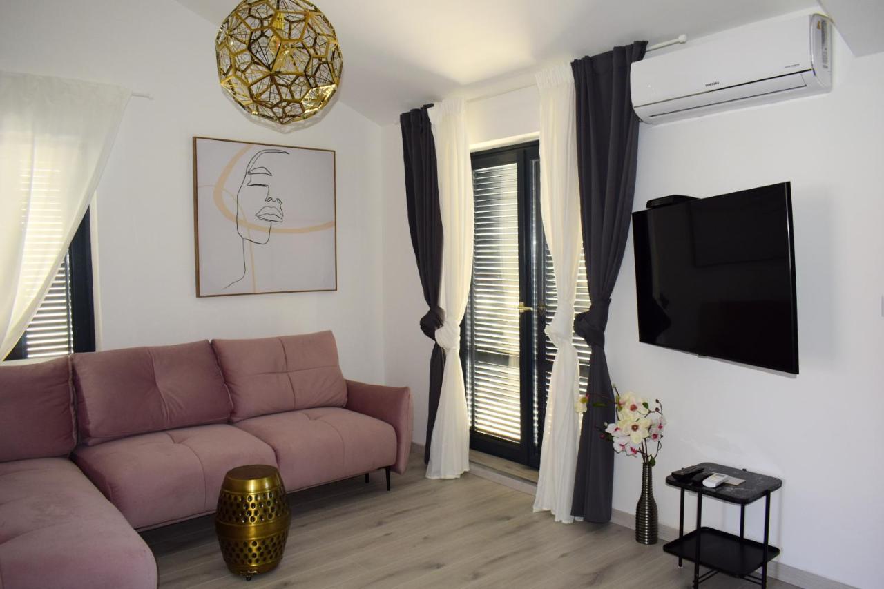 Apartmani Lavin Малинска Экстерьер фото