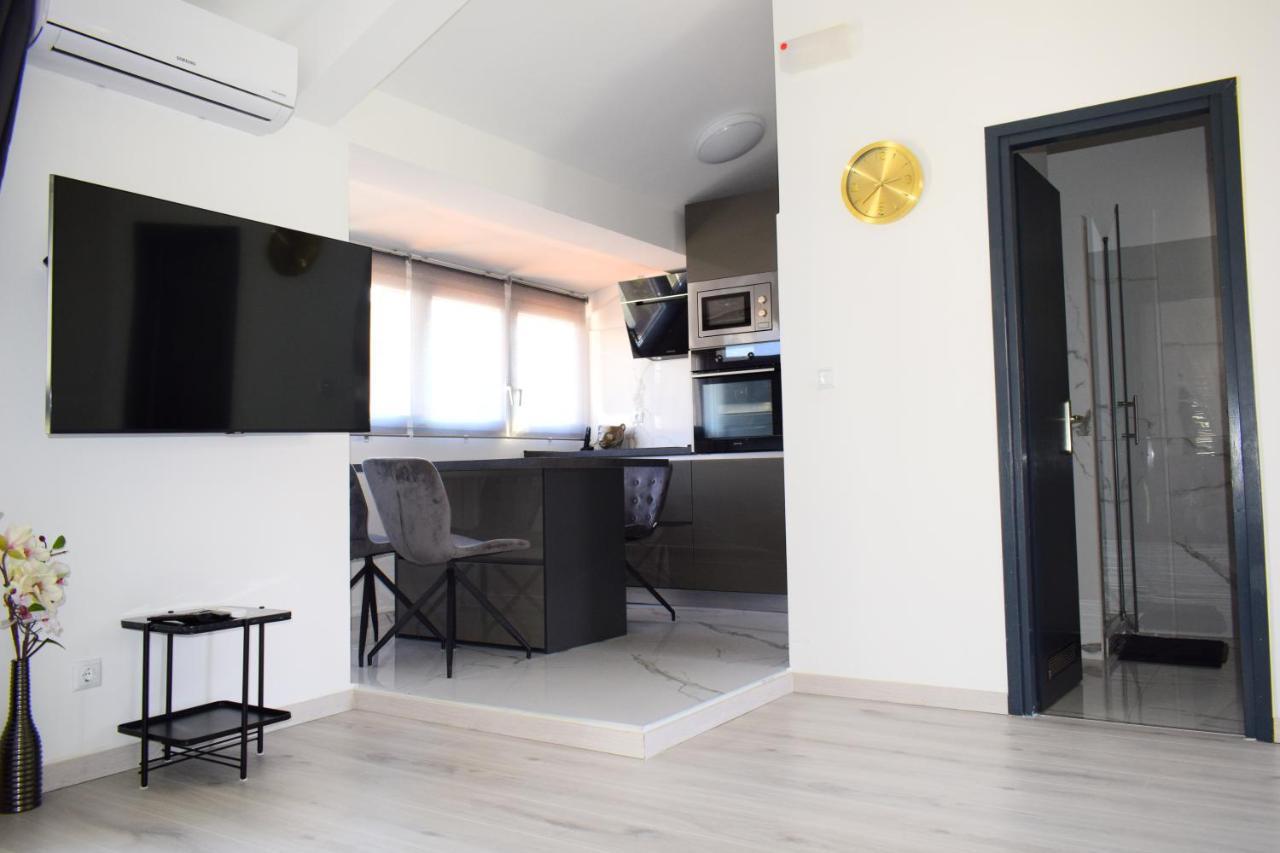 Apartmani Lavin Малинска Экстерьер фото