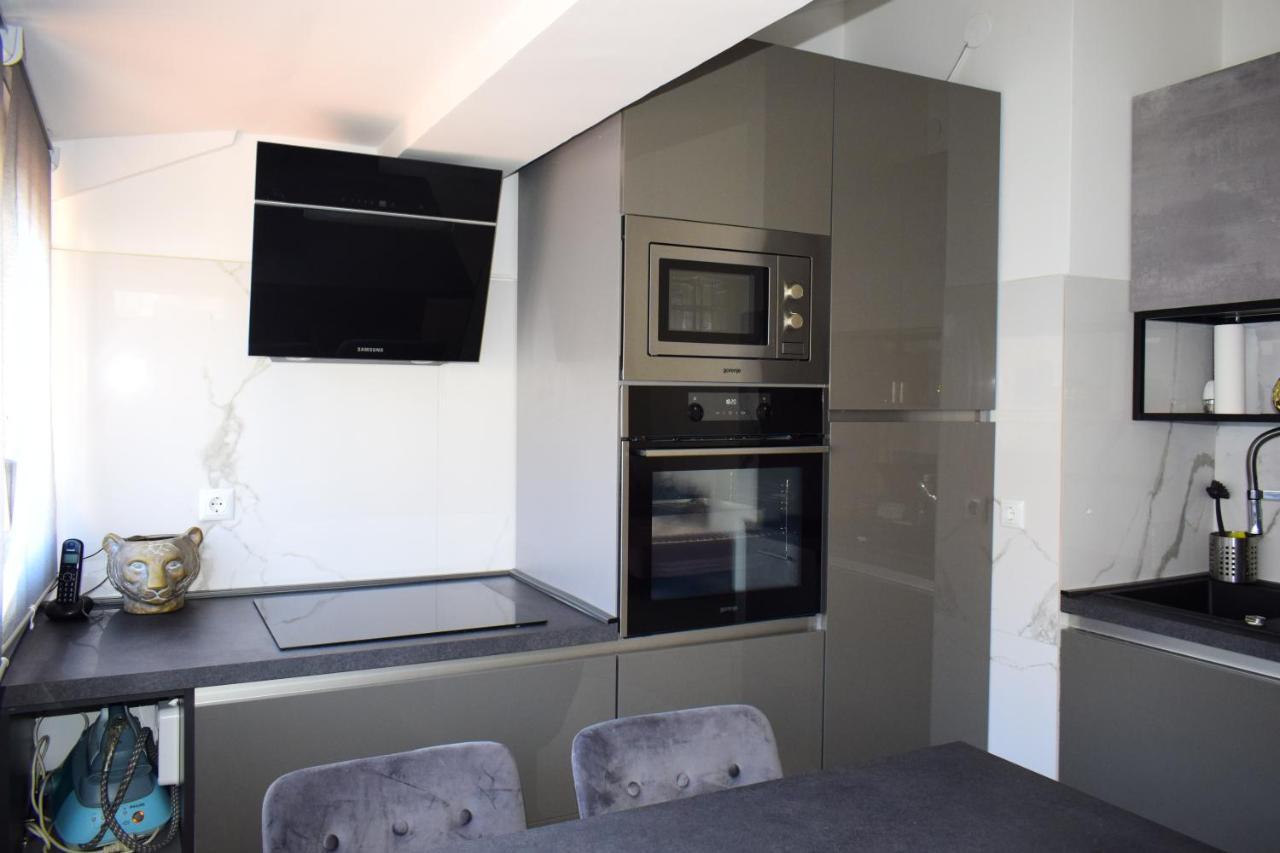 Apartmani Lavin Малинска Экстерьер фото