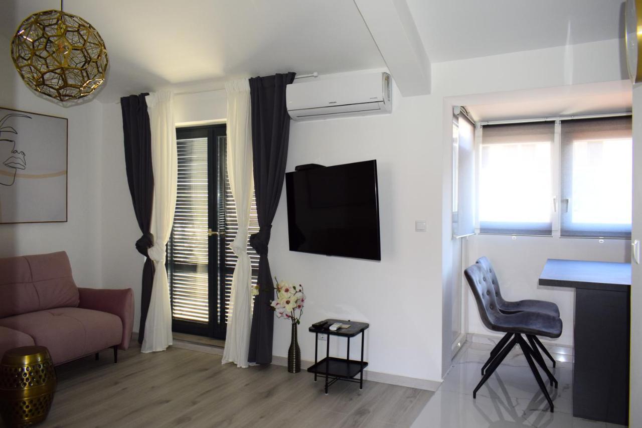 Apartmani Lavin Малинска Экстерьер фото